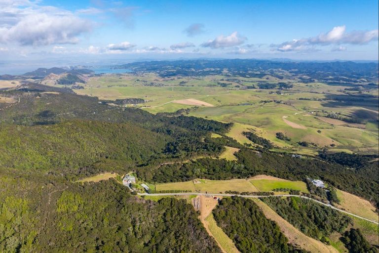 Photo of property in 224 Harambee Road, Taiharuru, Onerahi, 0192