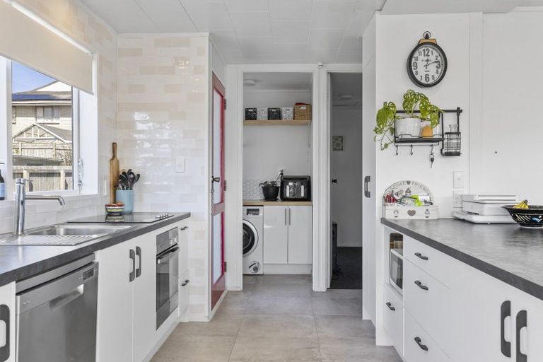 Photo of property in 29 Hyde Avenue, Richmond Heights, Taupo, 3330