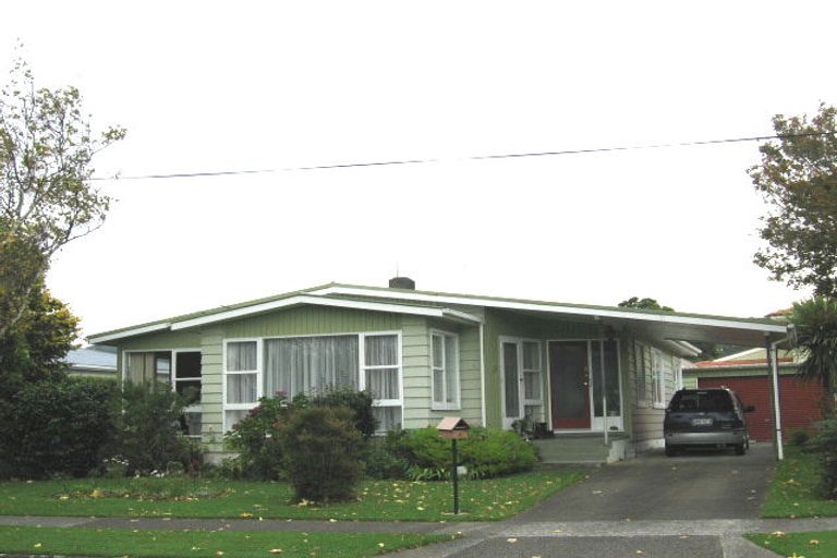 Photo of property in 6 Rosebank Avenue, Avalon, Lower Hutt, 5011