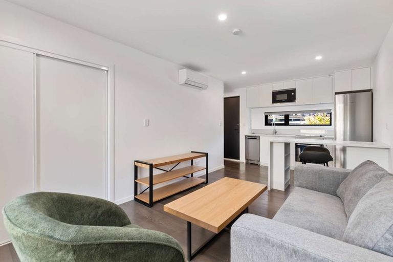 Photo of property in 35 Walmsley Road, Mangere, Auckland, 2022