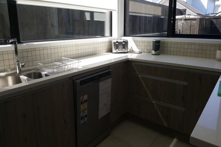 Photo of property in 12 Poaka Road, Hobsonville, Auckland, 0616