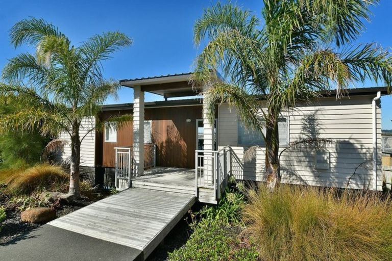 Photo of property in 66 Maire Road, Orewa, 0931