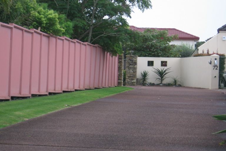 Photo of property in 70 Manor Park, Sunnyhills, Auckland, 2010