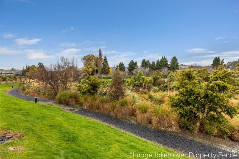 Photo of property in 31 Grandvista Drive, Green Island, Dunedin, 9018