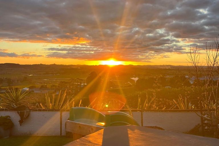 Photo of property in 80 Wishart Road, Helensville, 0875