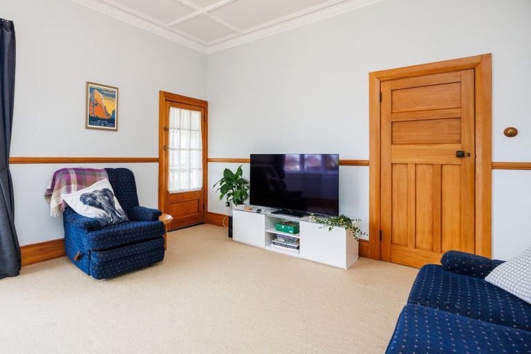 Photo of property in 6 Rosalie Terrace, Kelvin Grove, Palmerston North, 4414