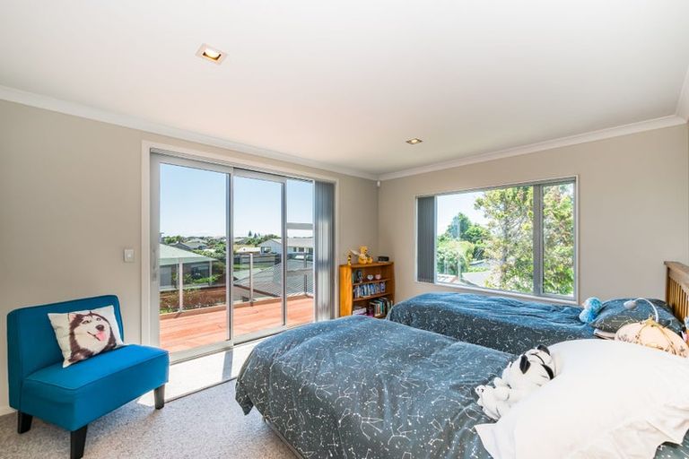 Photo of property in 173 Weggery Drive, Waikanae Beach, Waikanae, 5036