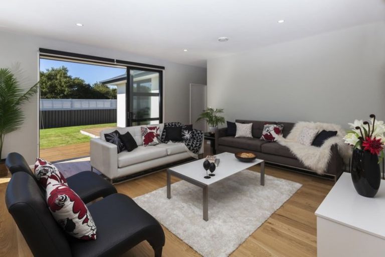 Photo of property in 5 Bargrove Close, Halswell, Christchurch, 8025