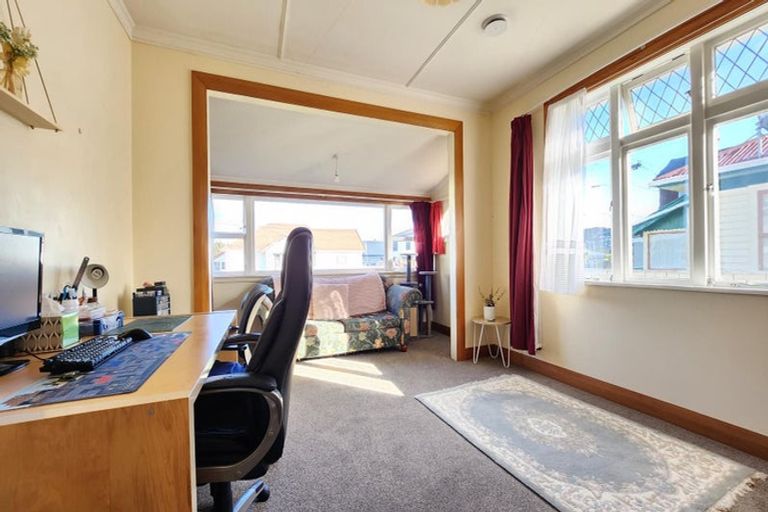 Photo of property in 25 Caledonia Street, Miramar, Wellington, 6022