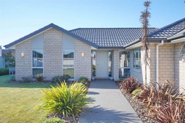 Photo of property in 26 Bayliss Drive, Kaiapoi, 7630