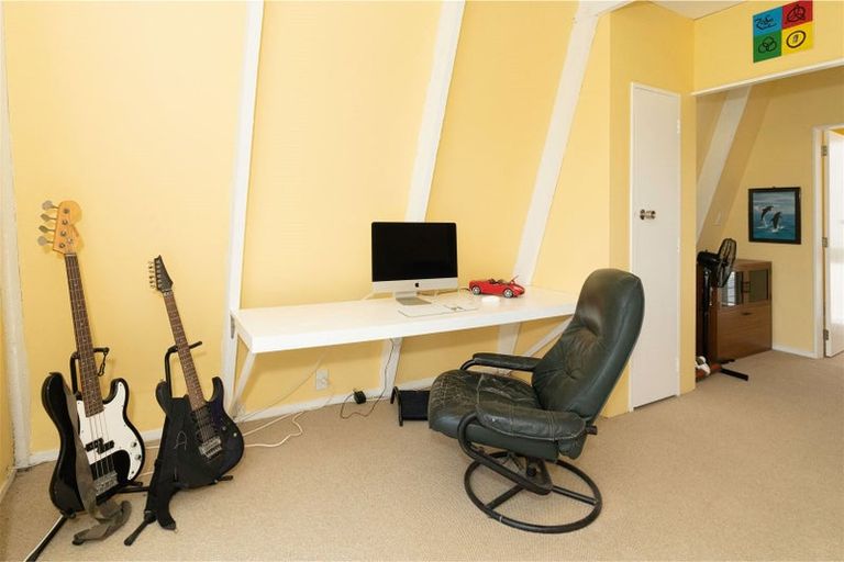 Photo of property in 9a Olive Terrace, Paraparaumu Beach, Paraparaumu, 5032