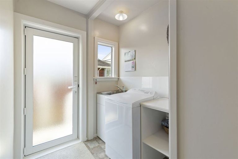 Photo of property in 6 Dulles Place, Papanui, Christchurch, 8053