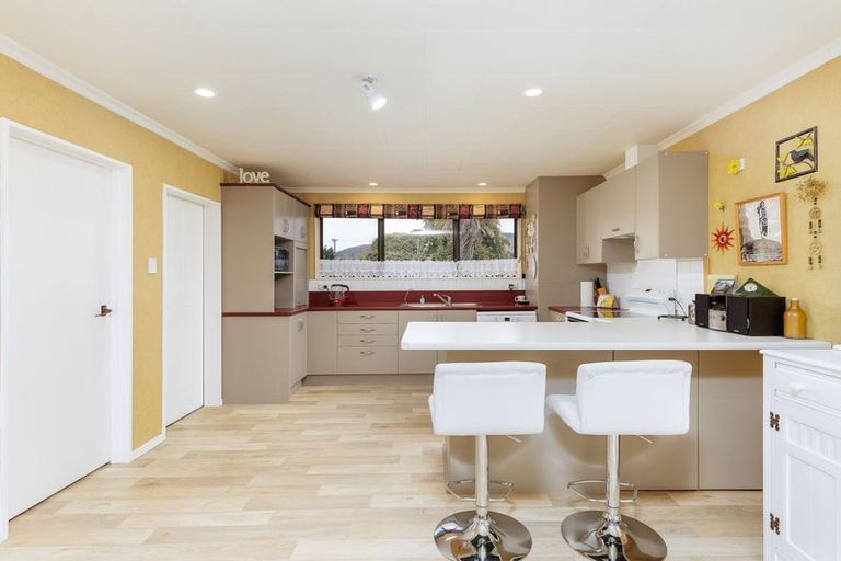 Photo of property in 20 Hughes Street, Waimate, 7924