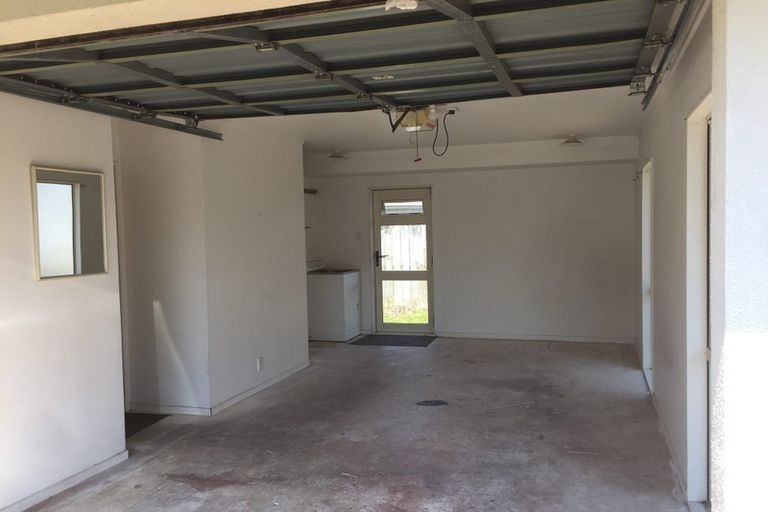 Photo of property in 1/8 Glenburn Place, Papakura, 2110