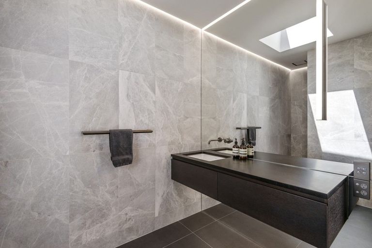 Photo of property in 103 Richmond Hill Road, Richmond Hill, Christchurch, 8081