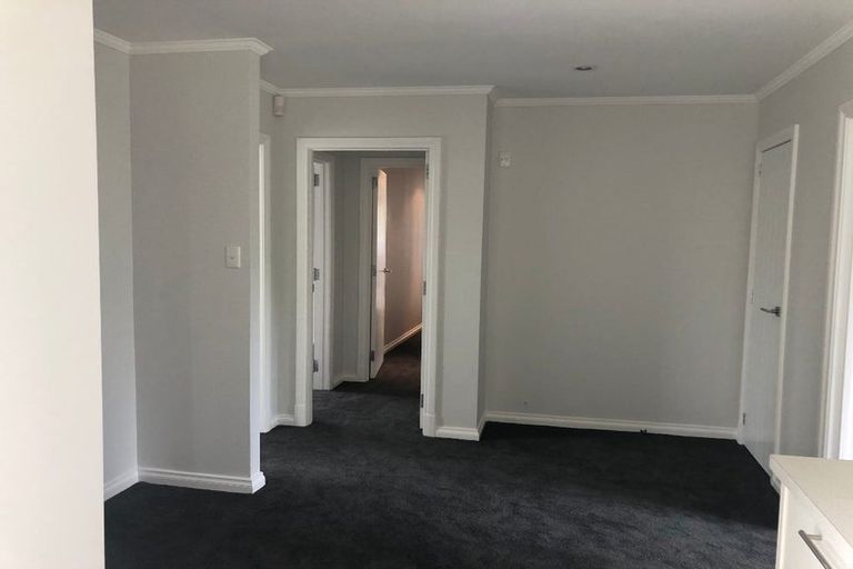 Photo of property in 25 Taupaki Road, Taupaki, Henderson, 0782