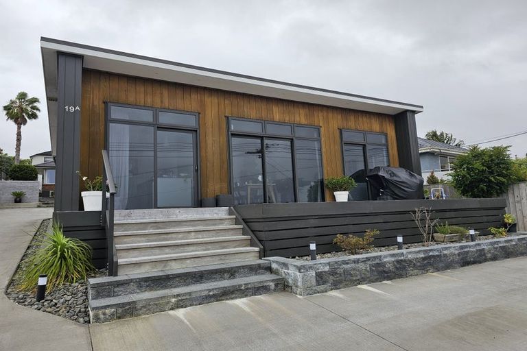 Photo of property in 19a Braemar Road, Rothesay Bay, Auckland, 0630