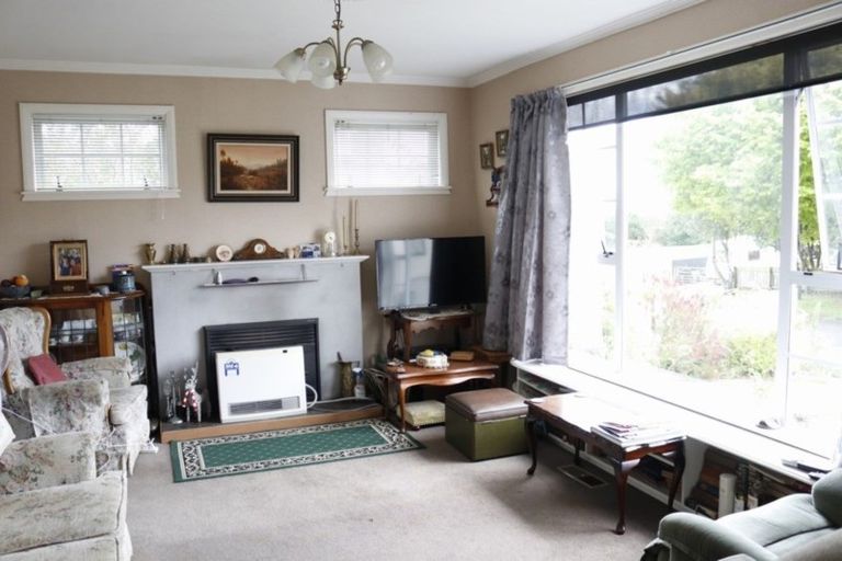 Photo of property in 1 East Way, Durie Hill, Whanganui, 4500