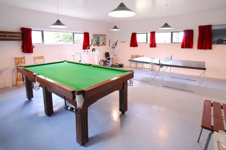 Photo of property in 15a Puriri Avenue, Orewa, 0931