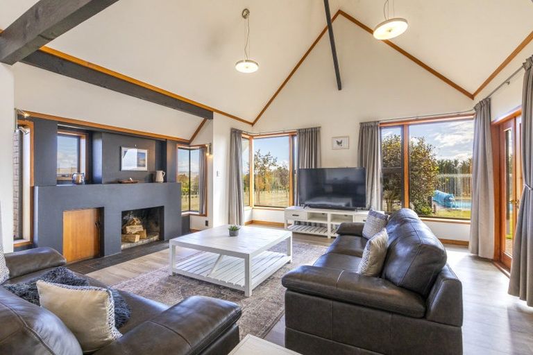 Photo of property in 297 Porangahau Road, Waipukurau, 4282