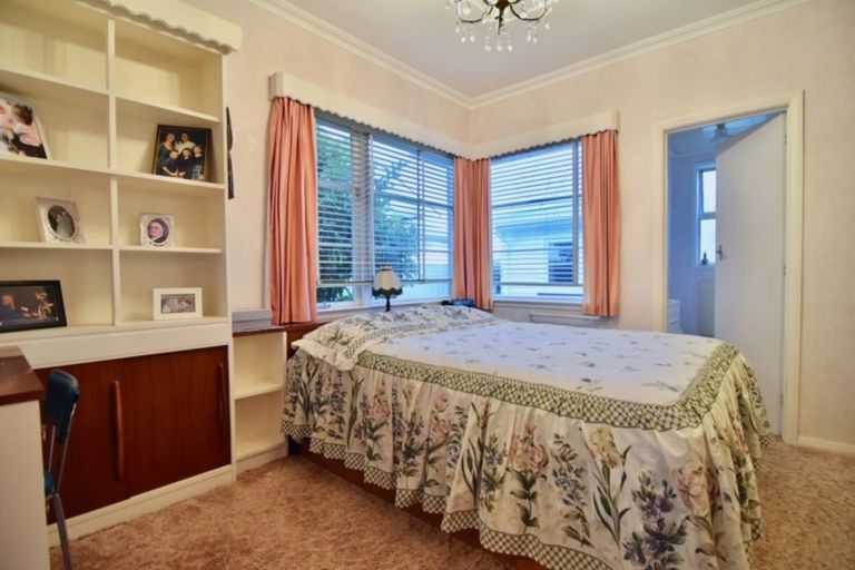 Photo of property in 18 Kent Street, Carterton, 5713