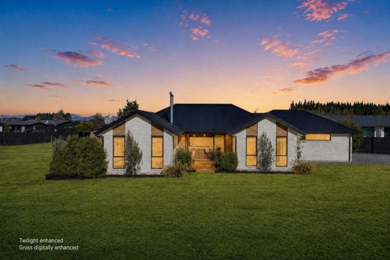 Photo of property in 14 Braeburn Crescent, Swannanoa, Kaiapoi, 7692