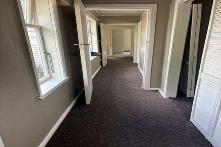 Photo of property in 427 High Street South, Carterton, 5713
