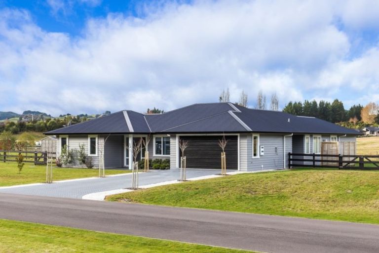 Photo of property in 500 Kinloch Road, Kinloch, Taupo, 3377