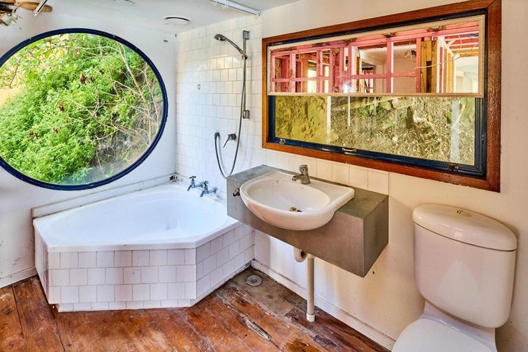 Photo of property in 164 The Esplanade, Houghton Bay, Wellington, 6023