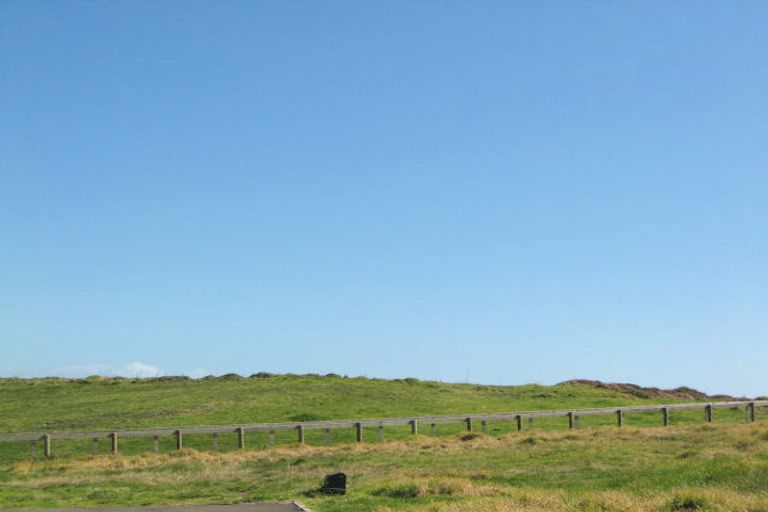 Photo of property in 4 Esplanade Rise, Coastlands, Whakatane, 3120