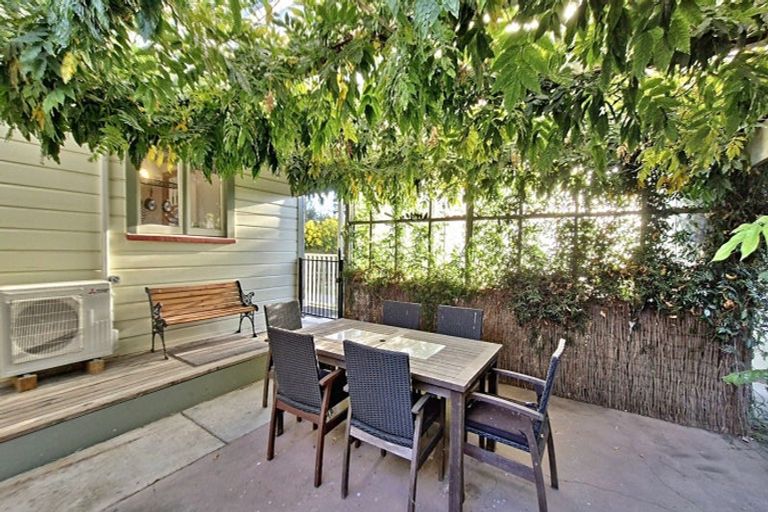 Photo of property in 129 Union Street, Foxton, 4814