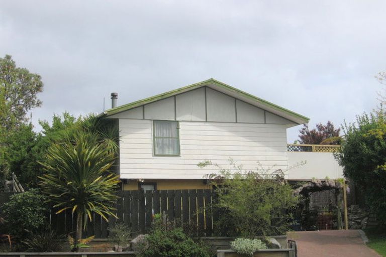 Photo of property in 13 Marshall Avenue, Richmond Heights, Taupo, 3330