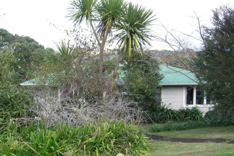 Photo of property in 8 Hillside Crescent, Leigh, 0985