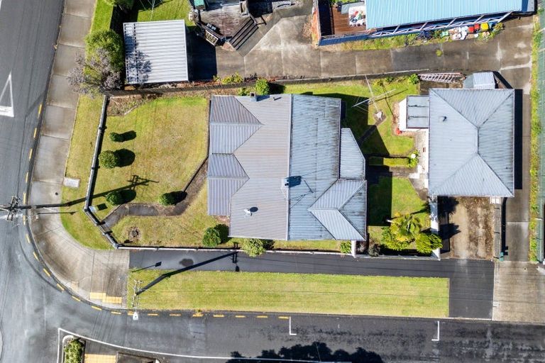 Photo of property in 1 Livingstone Avenue, Nawton, Hamilton, 3200