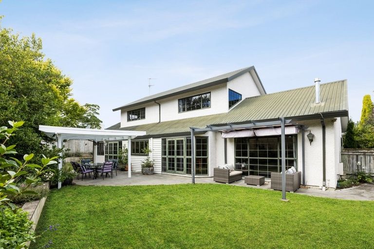 Photo of property in 14 Kingsgate Lane, Havelock North, 4130