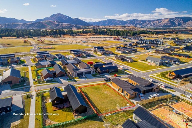 Photo of property in 47 Mount Nicholas Avenue, Wanaka, 9305