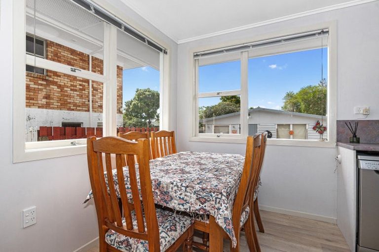 Photo of property in 14 Erin Street, Tikipunga, Whangarei, 0112