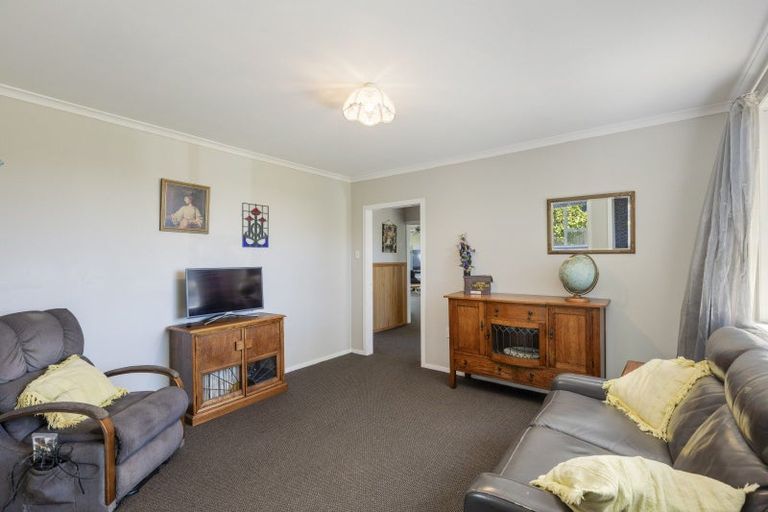 Photo of property in 17 Harris Street, Waitara, 4320