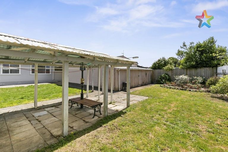 Photo of property in 69 Peel Place, Wainuiomata, Lower Hutt, 5014