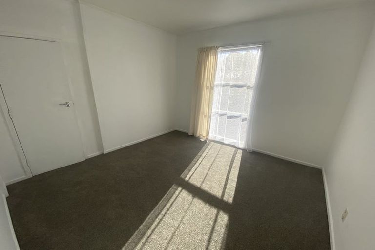 Photo of property in 61 Juniper Road, Sunnynook, Auckland, 0620