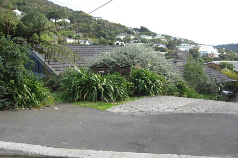 Photo of property in 9b Bourbon Terrace, Karori, Wellington, 6012