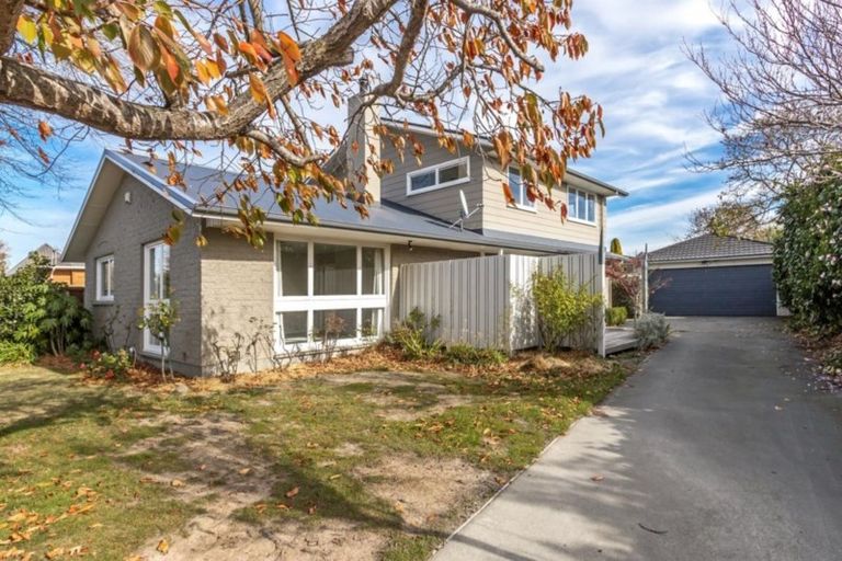 Photo of property in 24 Rutherglen Avenue, Ilam, Christchurch, 8041