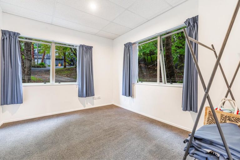 Photo of property in 834 West Coast Road, Waiatarua, Auckland, 0604