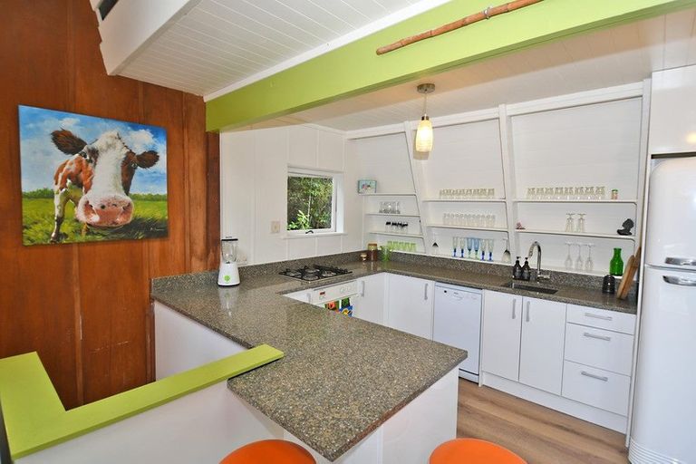 Photo of property in 21 Spray Crescent, Leigh, 0985