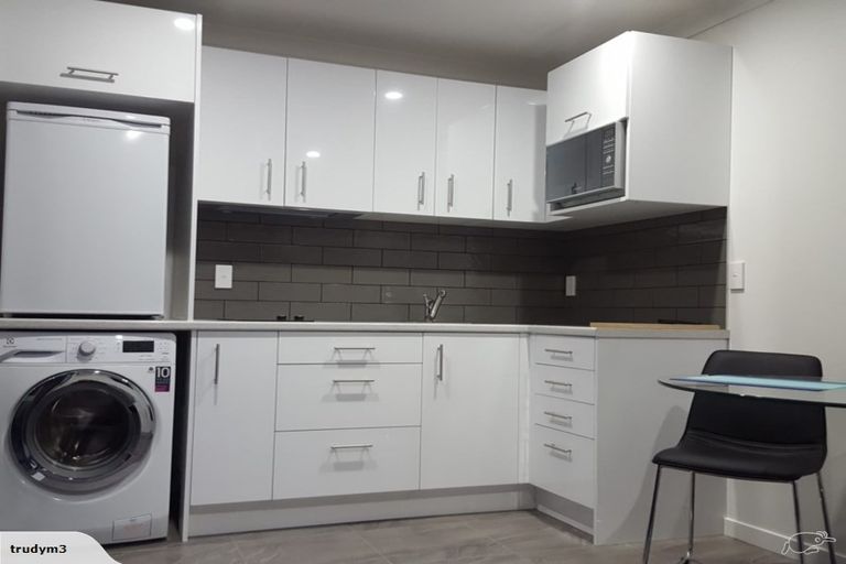 Photo of property in 1 Moyne Avenue, Milson, Palmerston North, 4414