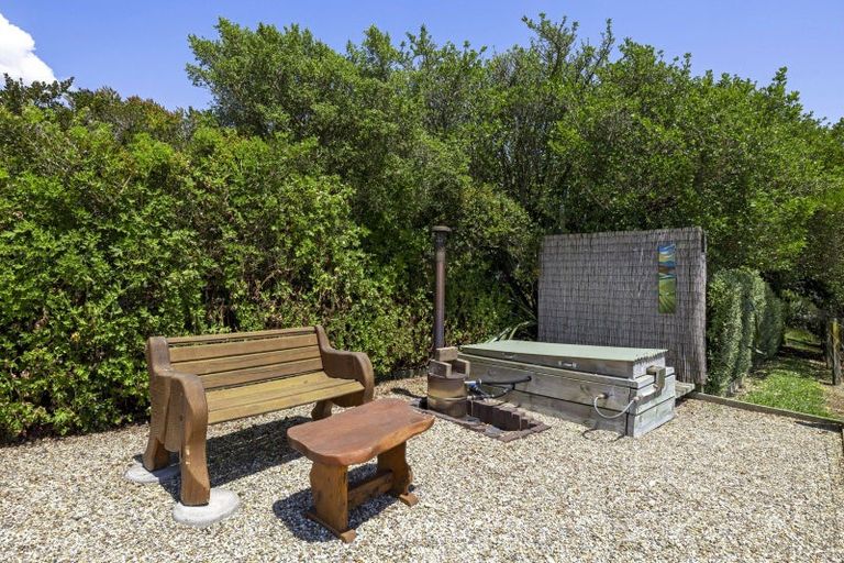 Photo of property in 165b Te Hutewai Road, Raglan, 3296