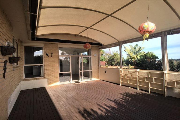 Photo of property in 9 Lorikeet Place, Unsworth Heights, Auckland, 0632