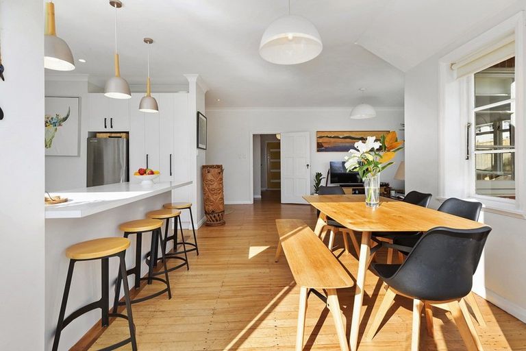 Photo of property in 69 Strathmore Avenue, Strathmore Park, Wellington, 6022