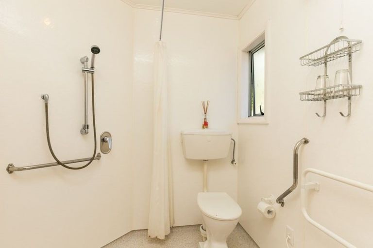 Photo of property in 4 Randolph Road, Crofton Downs, Wellington, 6035