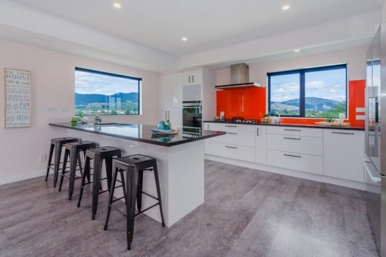 Photo of property in 8 Kohutuhutu Road, Raumati Beach, Paraparaumu, 5032
